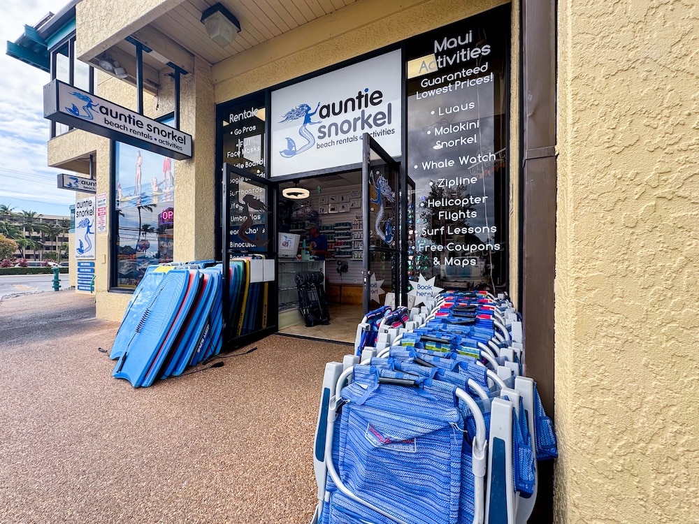 Welcome to Auntie Snorkel Kihei Store