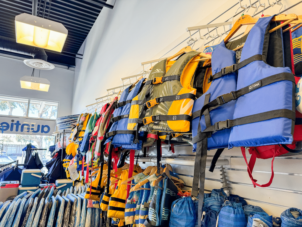 Life Jackets for Rent at Auntie Snorkel