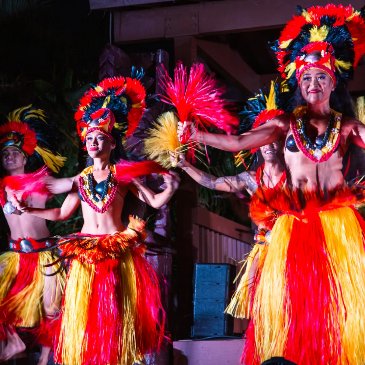 Maui Nui Luau at Black Rock - Sheraton Maui - Book Maui Activities at Auntie Snorkel