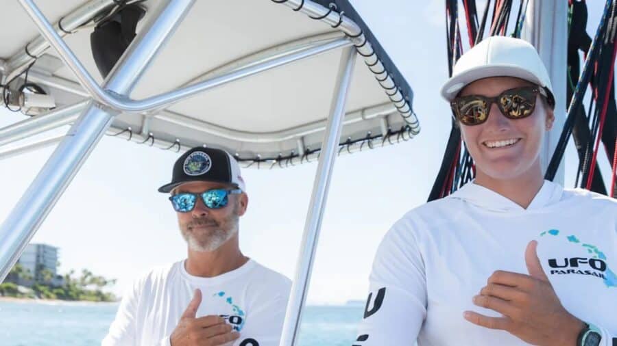 UFO Parasail Maui Happy Crew